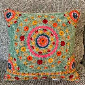 Throw pillow